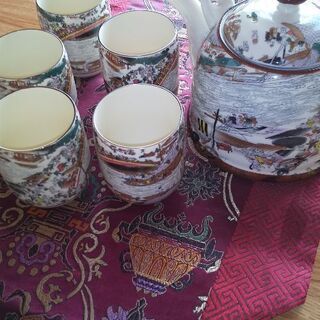 景徳鎮彩の急須と湯呑みセット