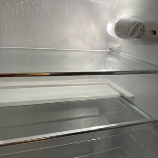 冷蔵庫2018年製の画像