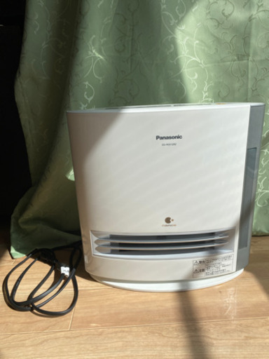 パナソニック　加湿セラミックファンヒーター　DS-FKX1202