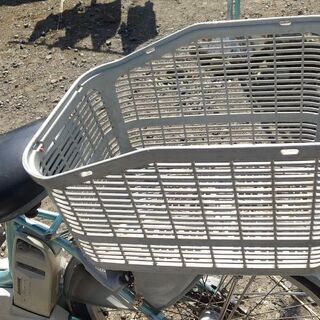 自転車の荷台に付けるかご