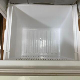 冷蔵庫　Panasonic NR-TB141W-HG　138Lの画像