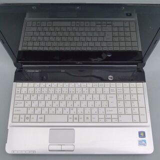 送料無料 1台限定 シルバー ノートパソコン 中古良品 15.6型 富士通 AH42/C Pentium 4GB DVDRW 320GB 無線 カメラ Win10 テンキー Office の画像