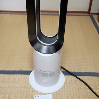 Dyson Hot + Cool  リモコン付ファンヒーターの画像