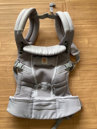 エルゴベビーADAPTクールエアー(メッシュ)グレー