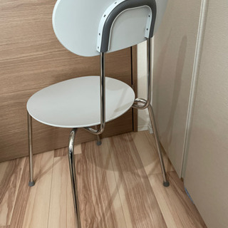 無印良品　スチールチェア　ライトグレーの画像