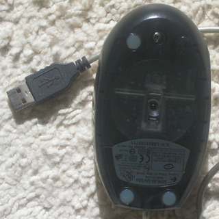１００円　NECのマウスの画像