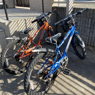 【残り「赤」のみです】22インチ_子供自転車2台(おそろい色違い)