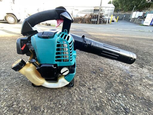 現物確認歓迎 初期不良安心対応 整備済 マキタ 4サイクル 24.5cc エンジンブロワ/集じん機 EUB4250 取説はメーカーHPで見れる