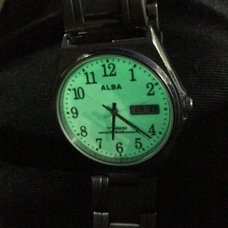 夜間。発光時計✨⌚️✨