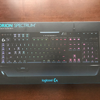 海外製RBブランドの12クラス高性能2ストロークエンジン サイレンサー付き