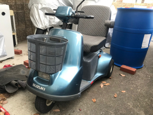 【お取引き中】スズキ　セニアカー中古車　バッテリー要交換