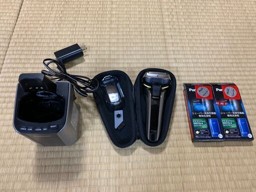 Panasonic シェーバー、ほぼ新品、価格が15,000から8,500に引き下げられました