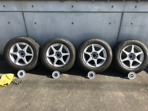 スタッドレスタイヤ(ice Guard)  215/65R16