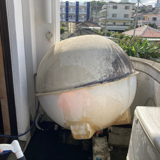 貯水タンク