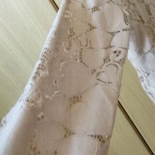 洋服あげます❣️レースブラウスの画像