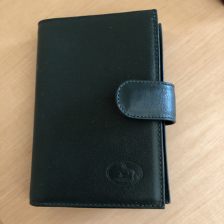 コンパクト　折り財布