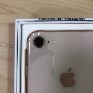 iphone8 64Ｇ　SIMロック解除済み　バッテリー100% ディスプレイ新品交換済みの画像