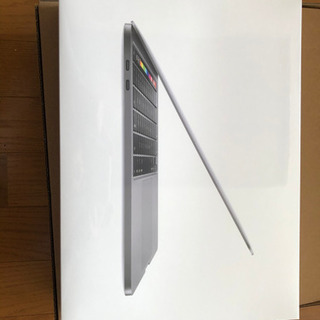 2020最新型　未開封　13インチ　Apple MacBook ...