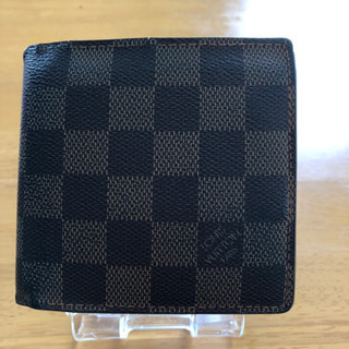 二つ折り財布【ルイヴィトン】決定！
