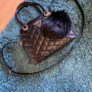 GUESSハンドバッグショルダーバッグ レディース　ブラック