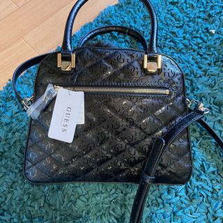 GUESSハンドバッグショルダーバッグ レディース　ブラックの画像