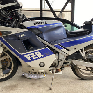 FZR250 自賠責4年6月まで！県内無料配達