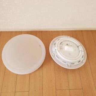 シーリングライト、和室蛍光灯差し上げます。の画像