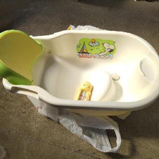 ベビーバス　スヌーピーの画像