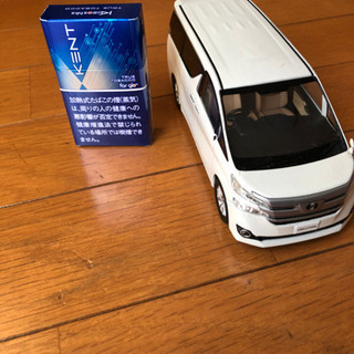 ヴェルファイア置物の画像