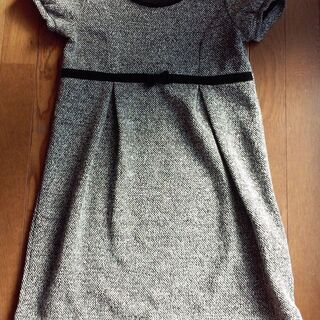 グレーのワンピース