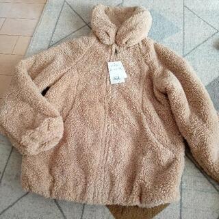 新品！SUPERHAKKAのモコモコ上着