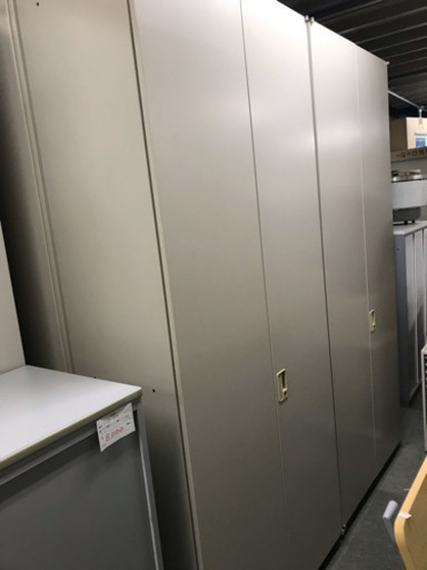 コクヨ 両開き書庫 H2160 カギ有 中古