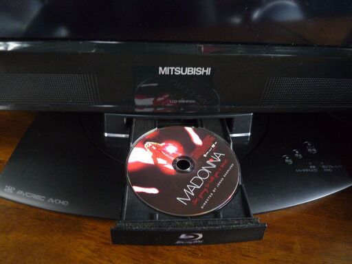 ◇ 32型テレビ■ブルーレイレコーダー内蔵♪録画できます。☆お取引後1週間の動作補償します。