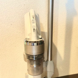 TOSHIBA コードレス掃除機