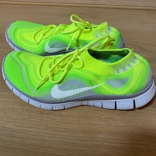 NIKEのランニング　シューズの画像