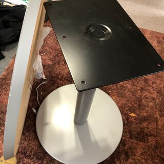 丸テーブル　直径約75ｃｍの画像