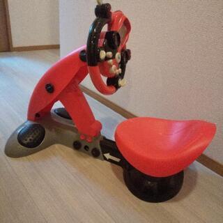 乗り物玩具
