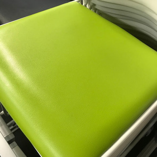 特価！スタッキングチェアの画像