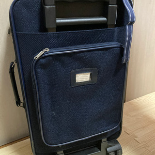 スーツケースの画像