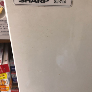冷蔵庫SHARP SJ-714-W の画像