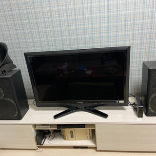 【木目調のテレビ台（収納付】5,500円　※テレビ台（収納付