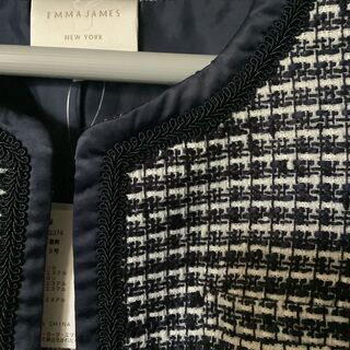 ★値下げしました★ 新品タグ付き　レディースフォーマルジャケット　9号Mの画像