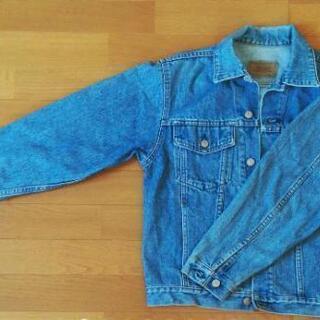 Levi'sのデニムジャケット
