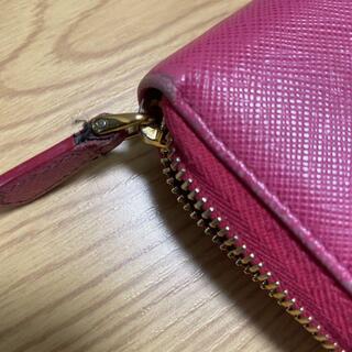 プラダ 長財布 オールラウンド ピンクの画像