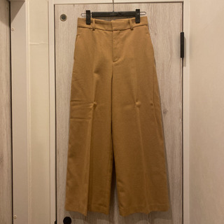 ベージュウールブレンド　ワイドアンクルパンツ