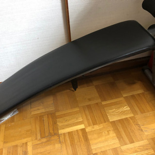 腹筋用器具（シットアップベンチ SKD-020C）を譲ります