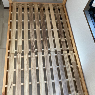 シングルベッド(マットレス無)の画像