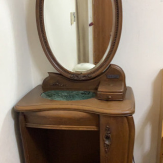 引越ししますので誰か要りたら取りに来てください
