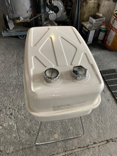 20リッター　灯油タンク　中古