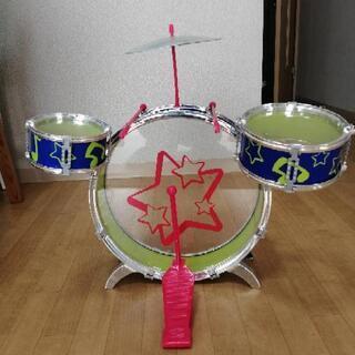 おもちゃ　子ども用ドラムセット